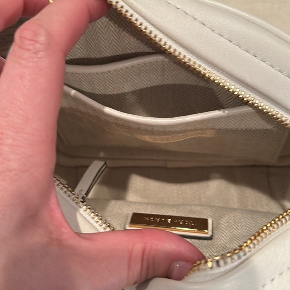 Tory Burch Kira Chevron Camera Bag, Cream - Picture 6 of 12